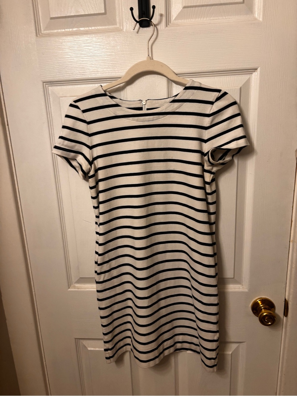 Banana Republic White and Navy Striped Short-Sleeve Shift Dress